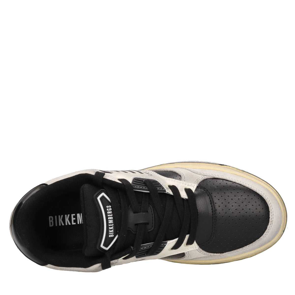 Sneakers in pelle,ecopelle e tessuto 