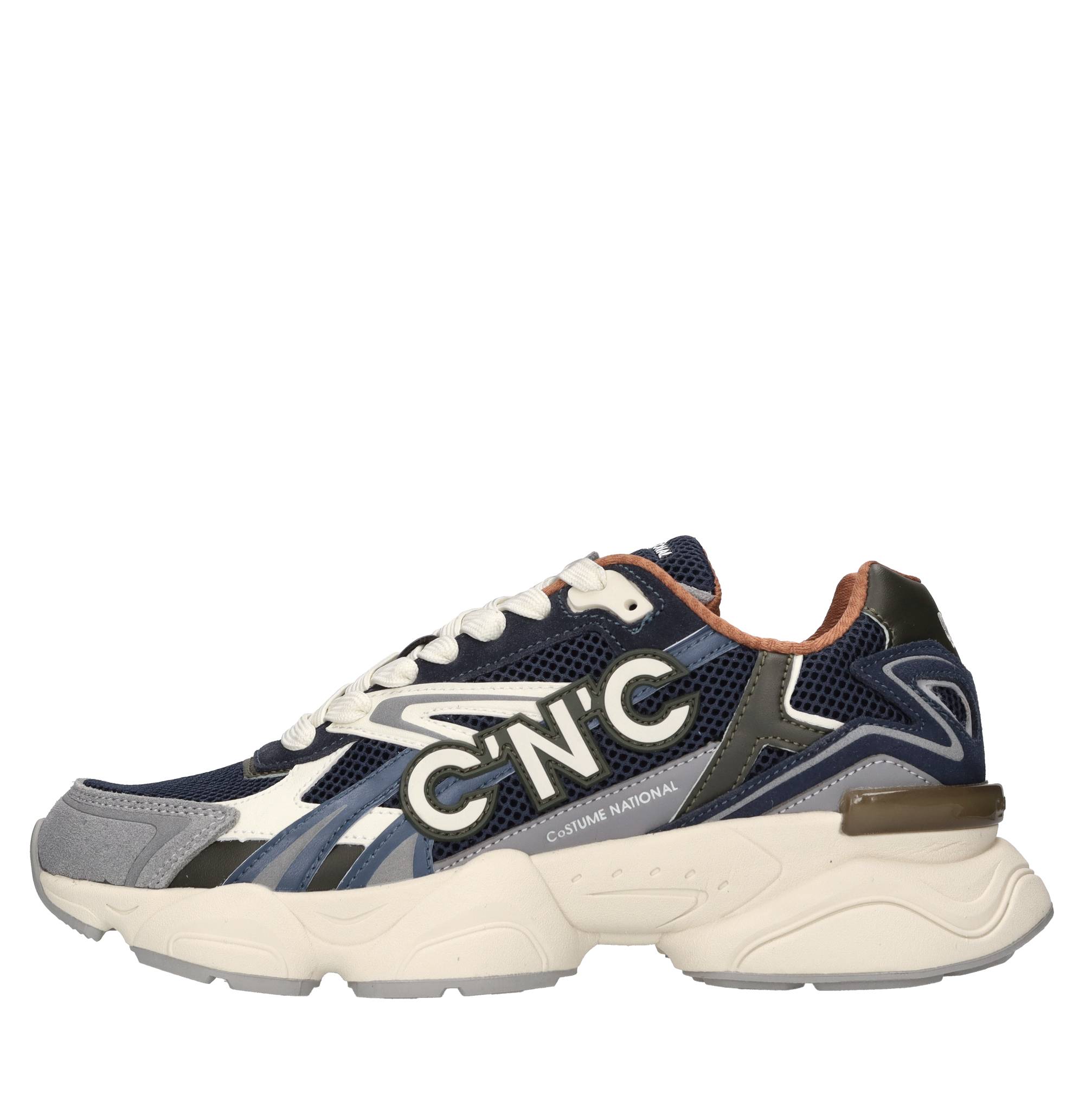 Sneakers in pelle,ecopelle e tessuto 