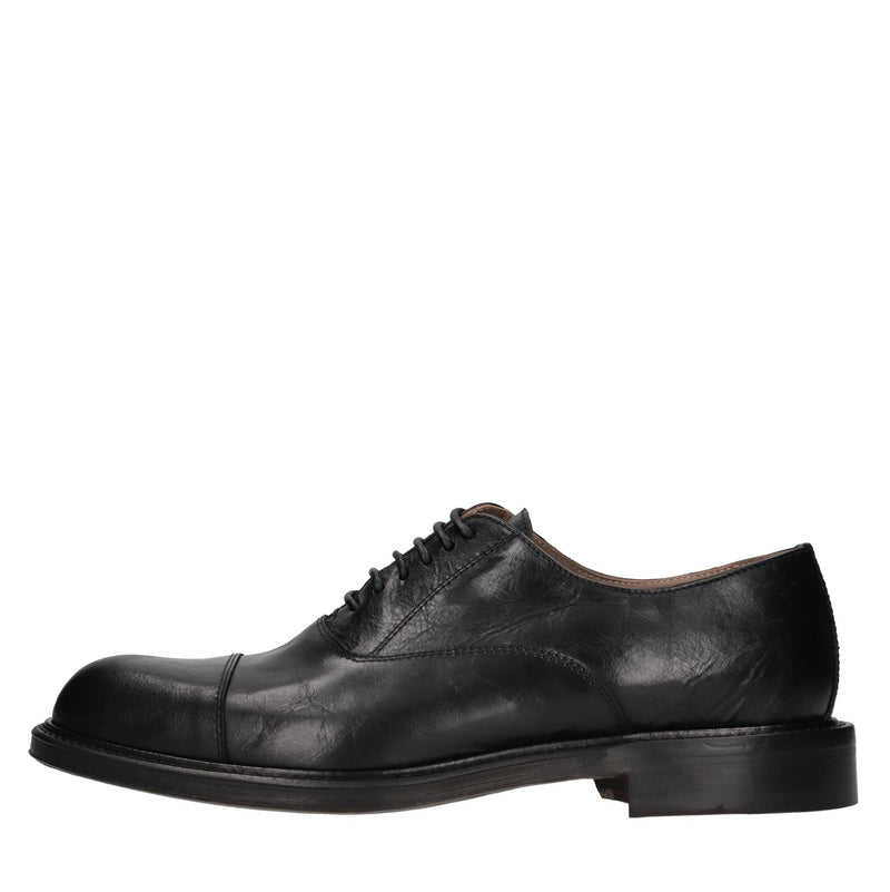 Stringate in pelle 