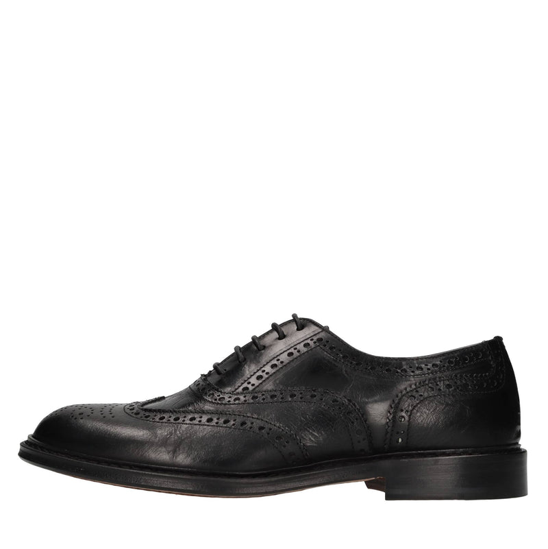 Stringate in pelle 