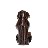 Décolleté in camoscio e pelle 