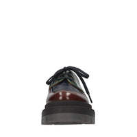 Stringate in pelle 