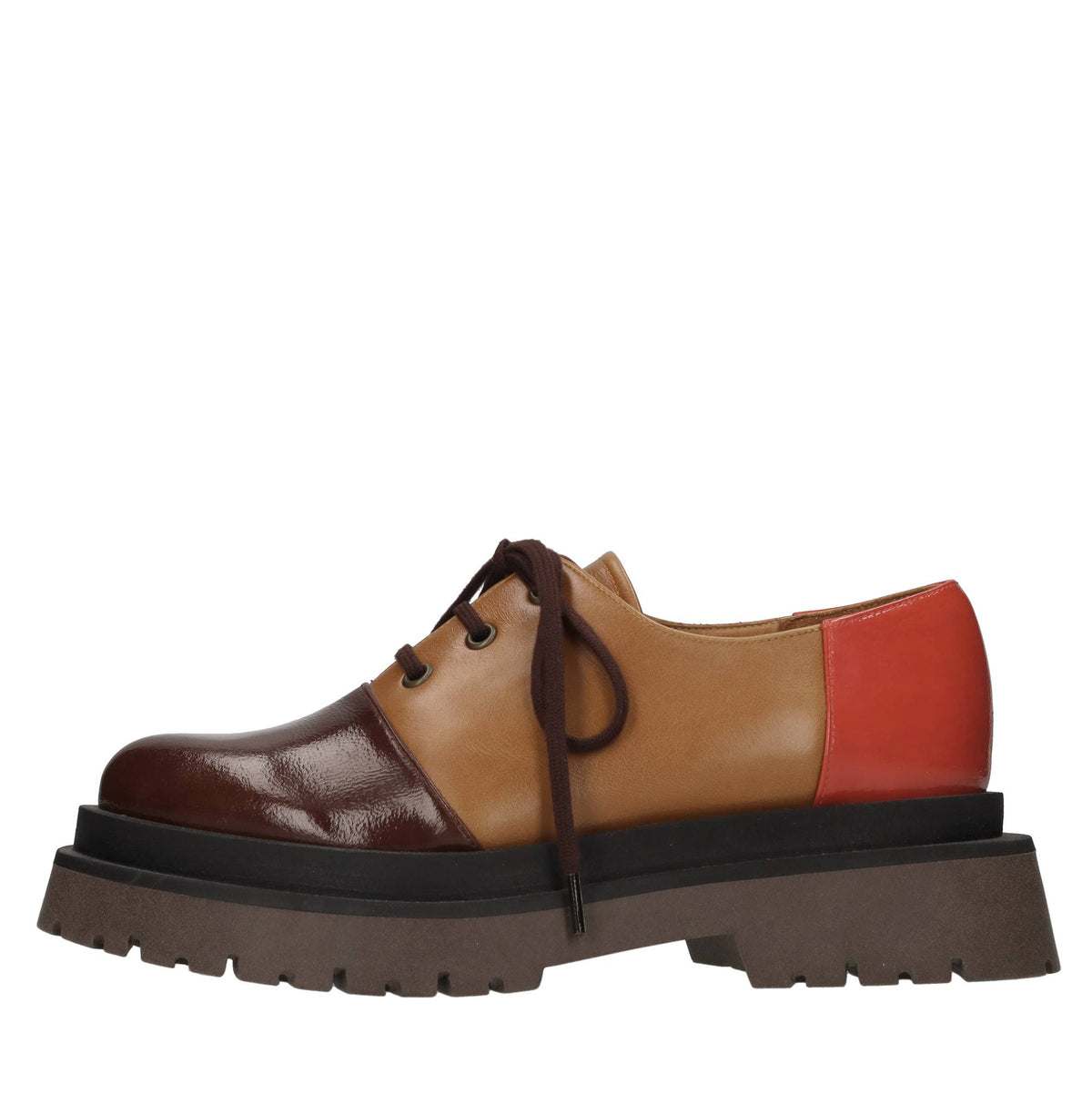 Stringate in pelle 
