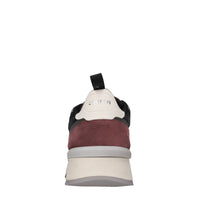 Sneakers in camoscio e tessuto 