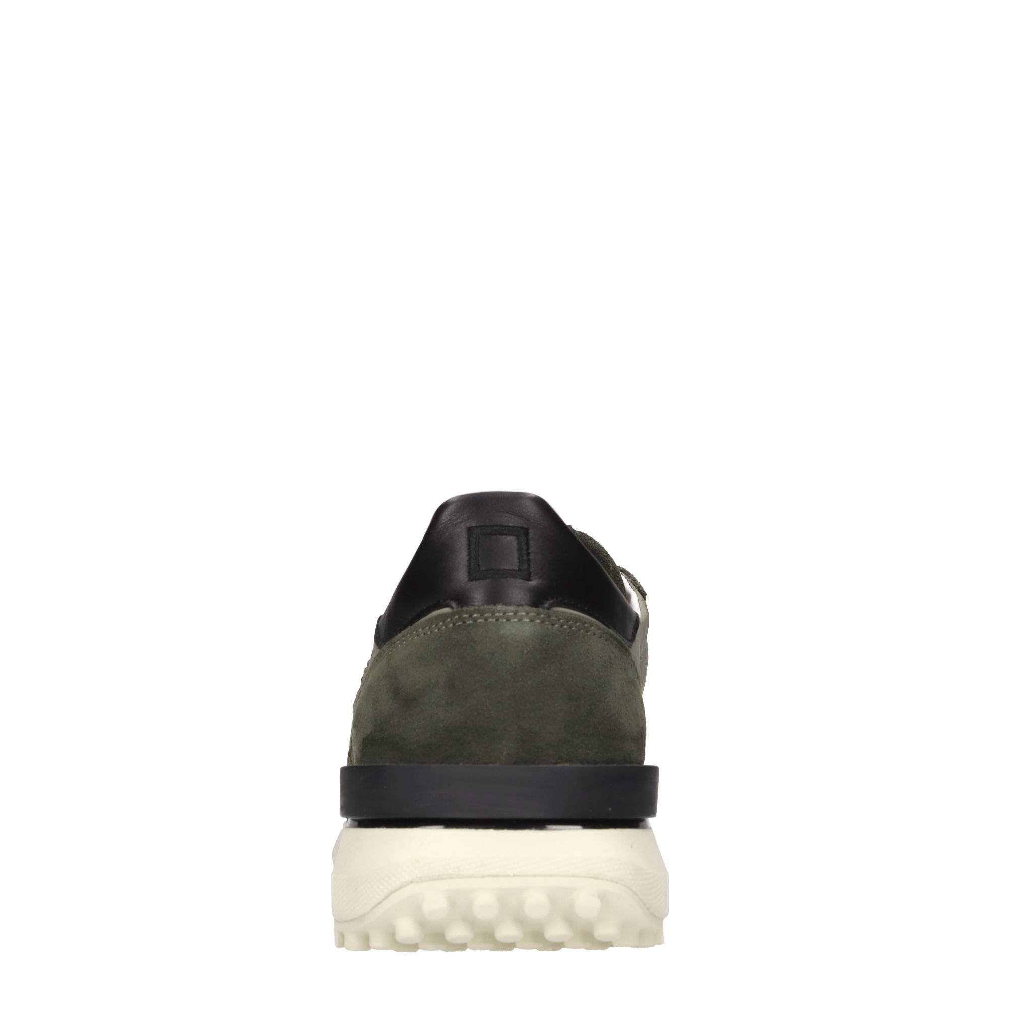 Sneakers in camoscio e tessuto 