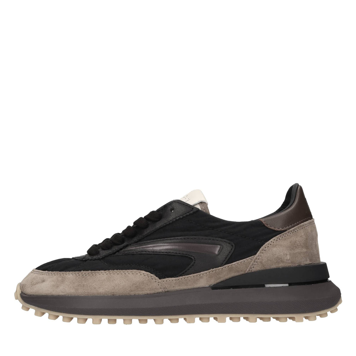 Sneakers in camoscio e tessuto 