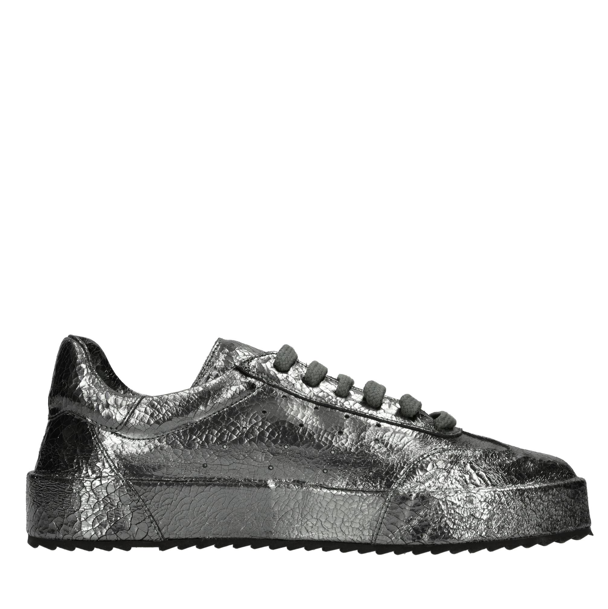 Sneakers in pelle 
