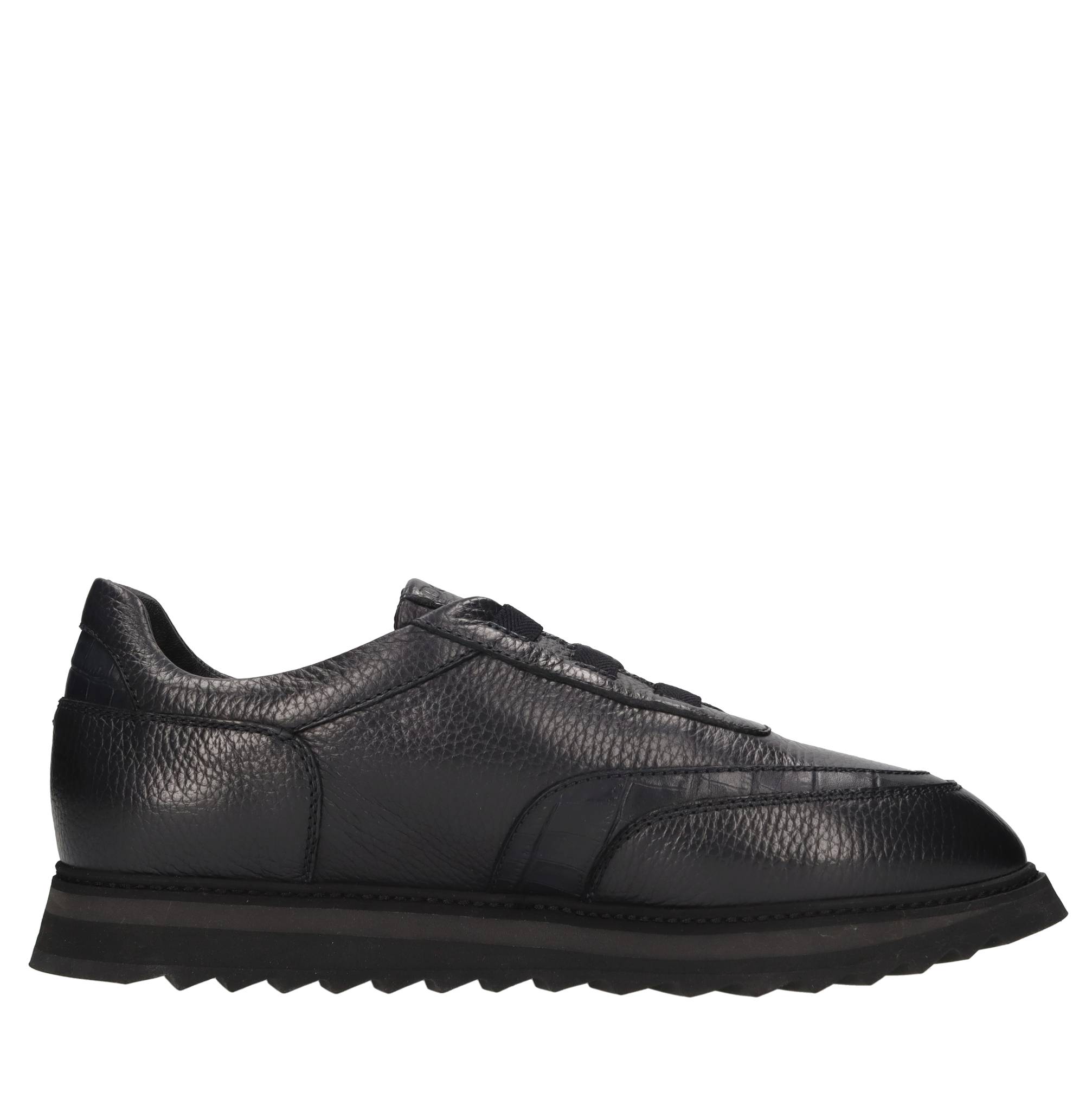 Sneakers in pelle 