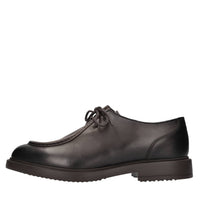 Stringate in pelle 