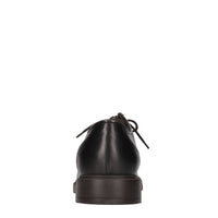 Stringate in pelle 