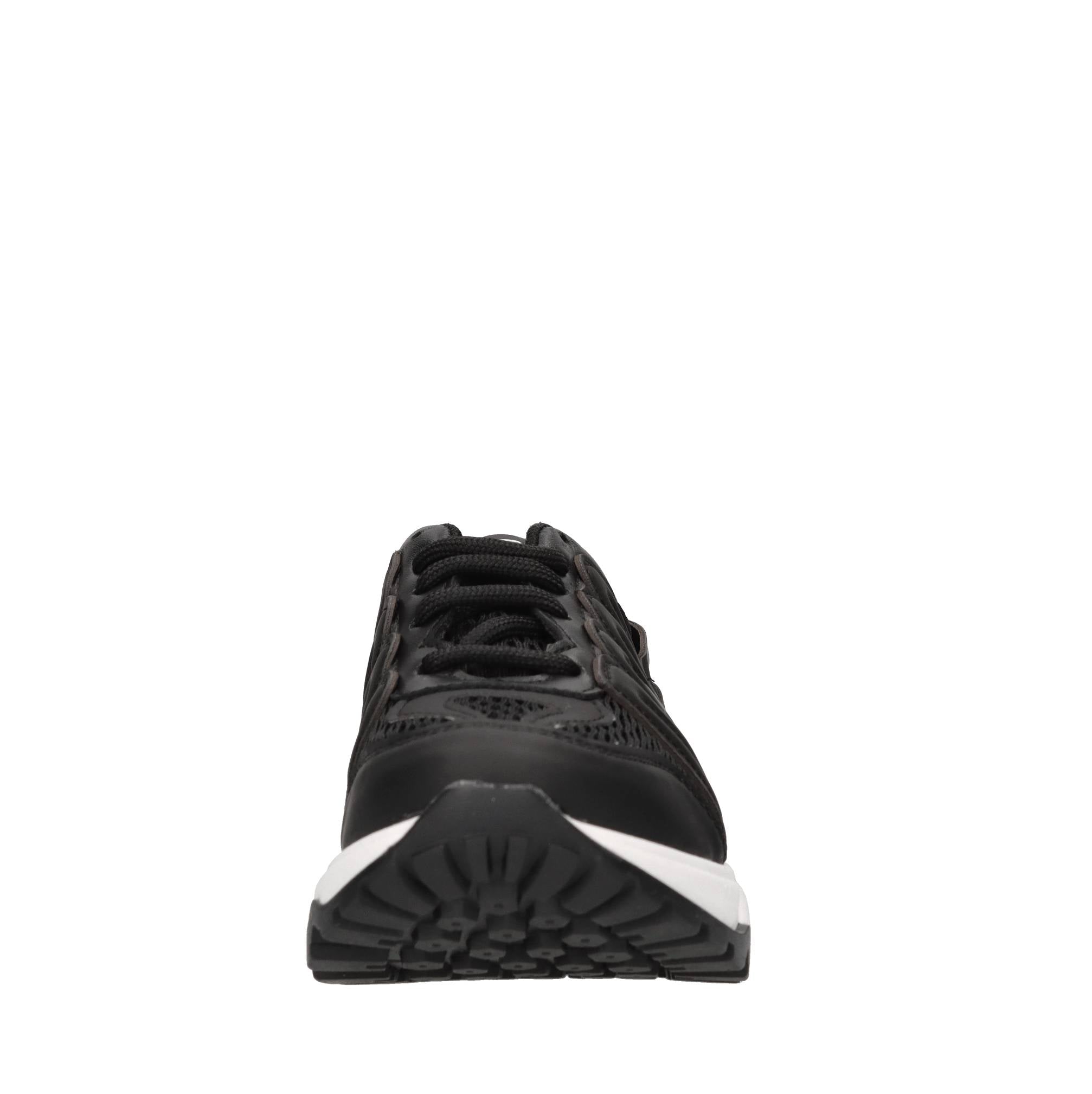 Sneakers in pelle e tessuto 