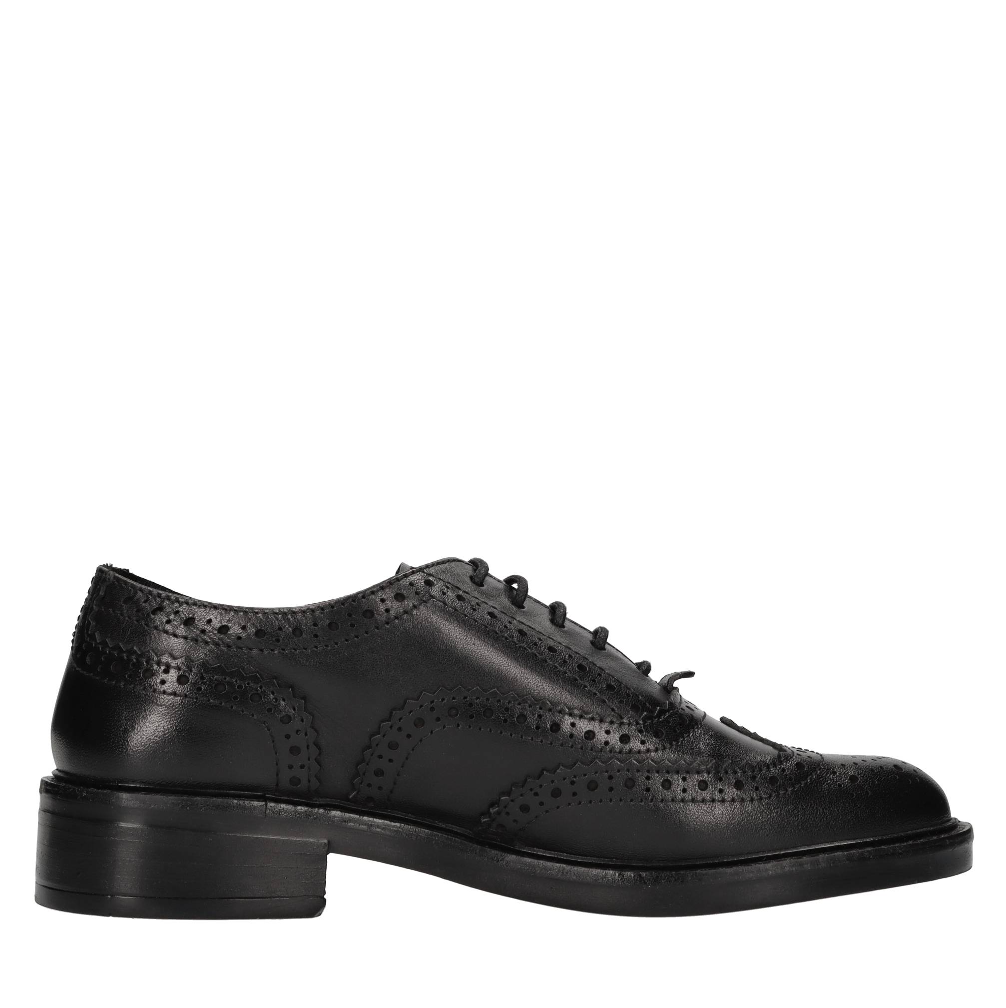 Stringate in pelle 