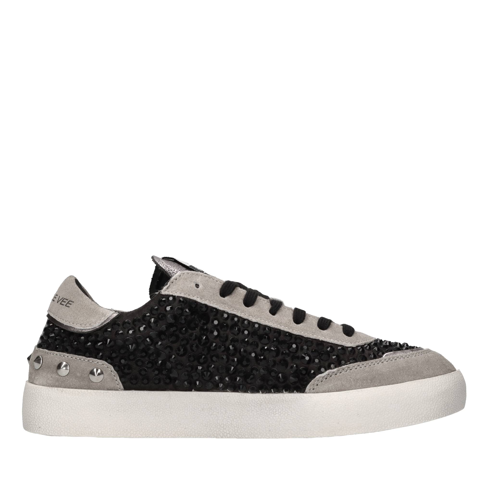 Sneakers in pelle, camoscio e tessuto 