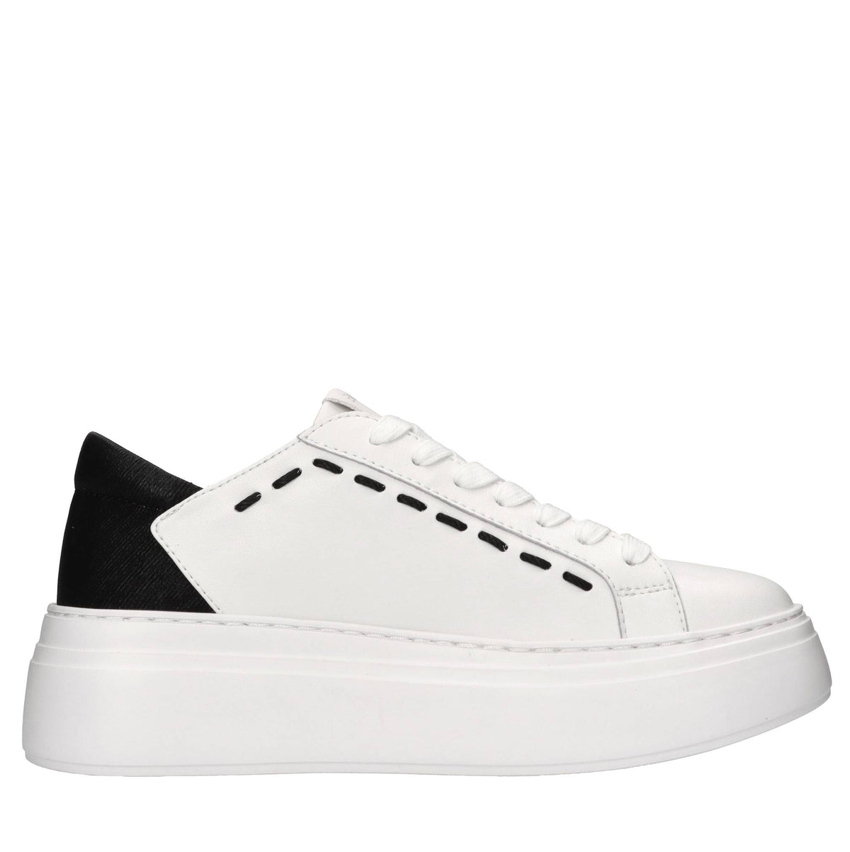 Sneakers in pelle ed ecopelle 