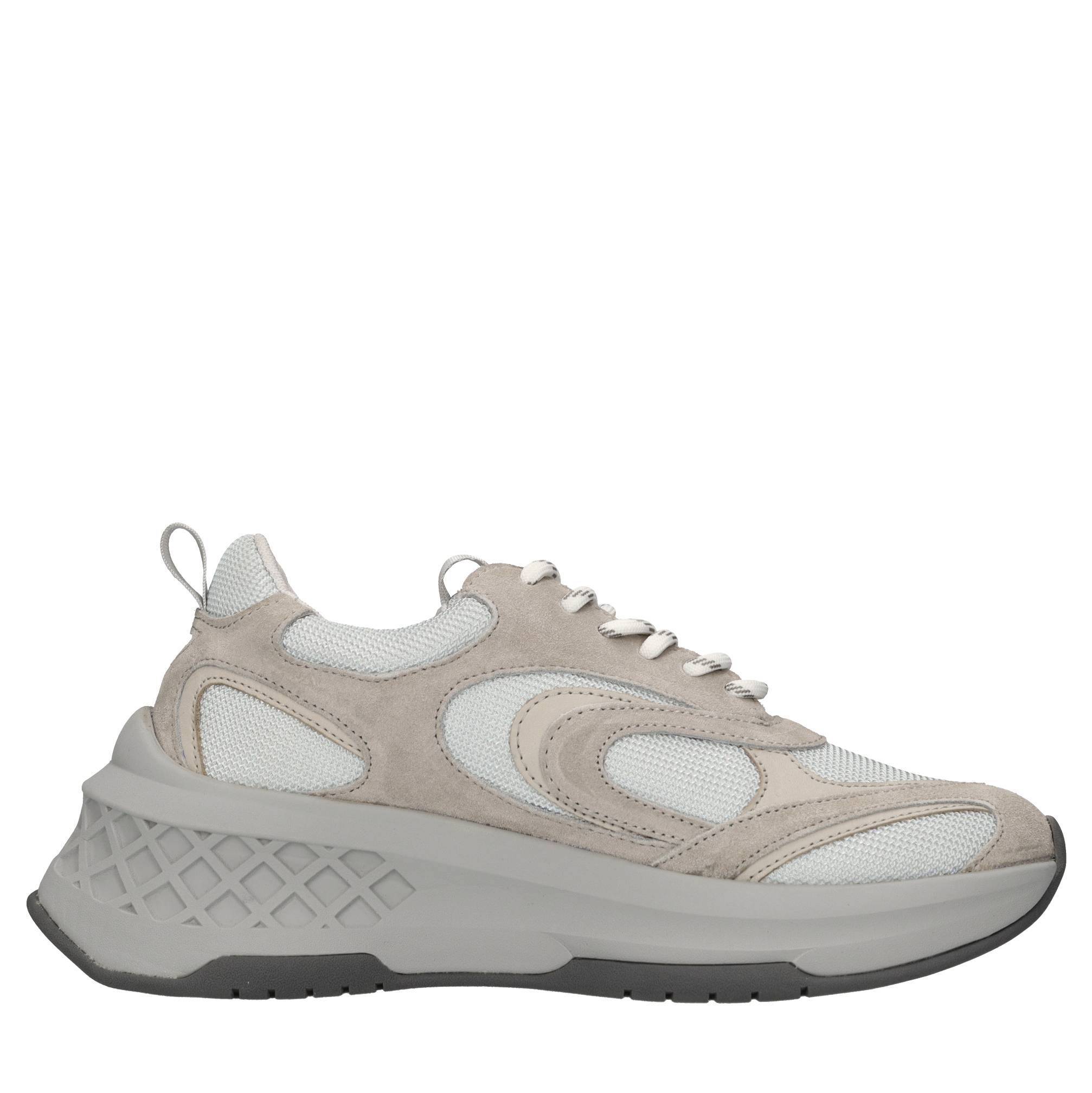 Sneakers in camoscio,pelle e tessuto 