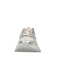 Sneakers in pelle e tessuto 