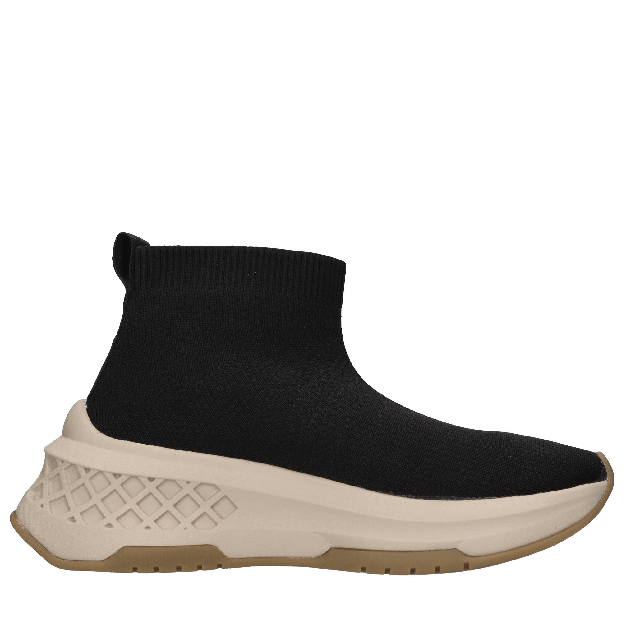 Sneakers in tessuto 