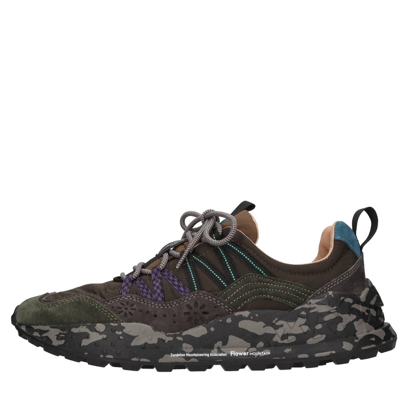 Sneakers in camoscio e tessuto 