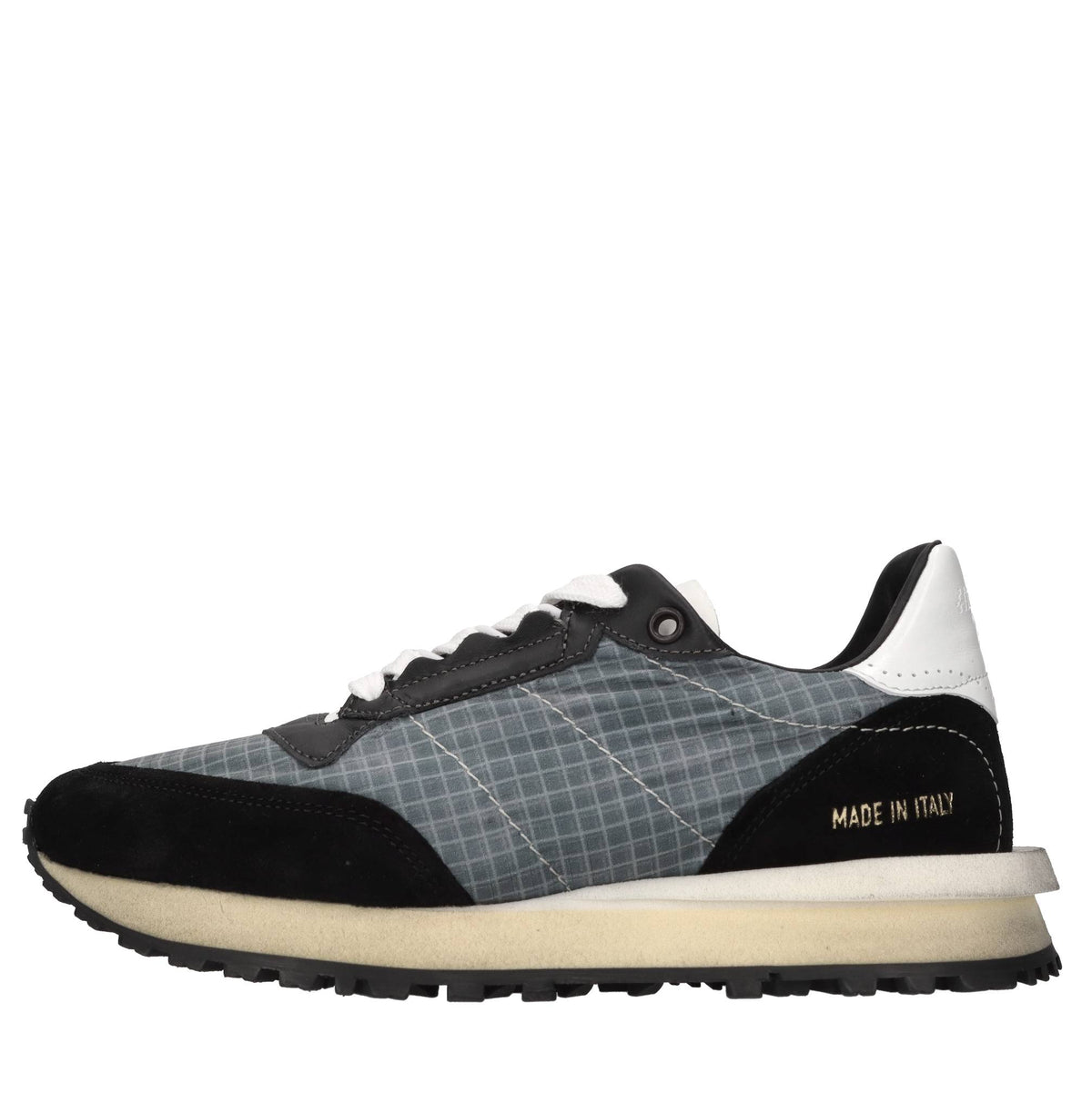 Sneakers in pelle, camoscio e tessuto tecnico 