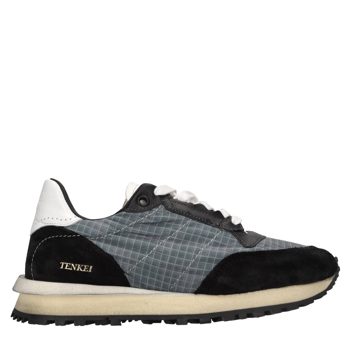 Sneakers in pelle, camoscio e tessuto tecnico 