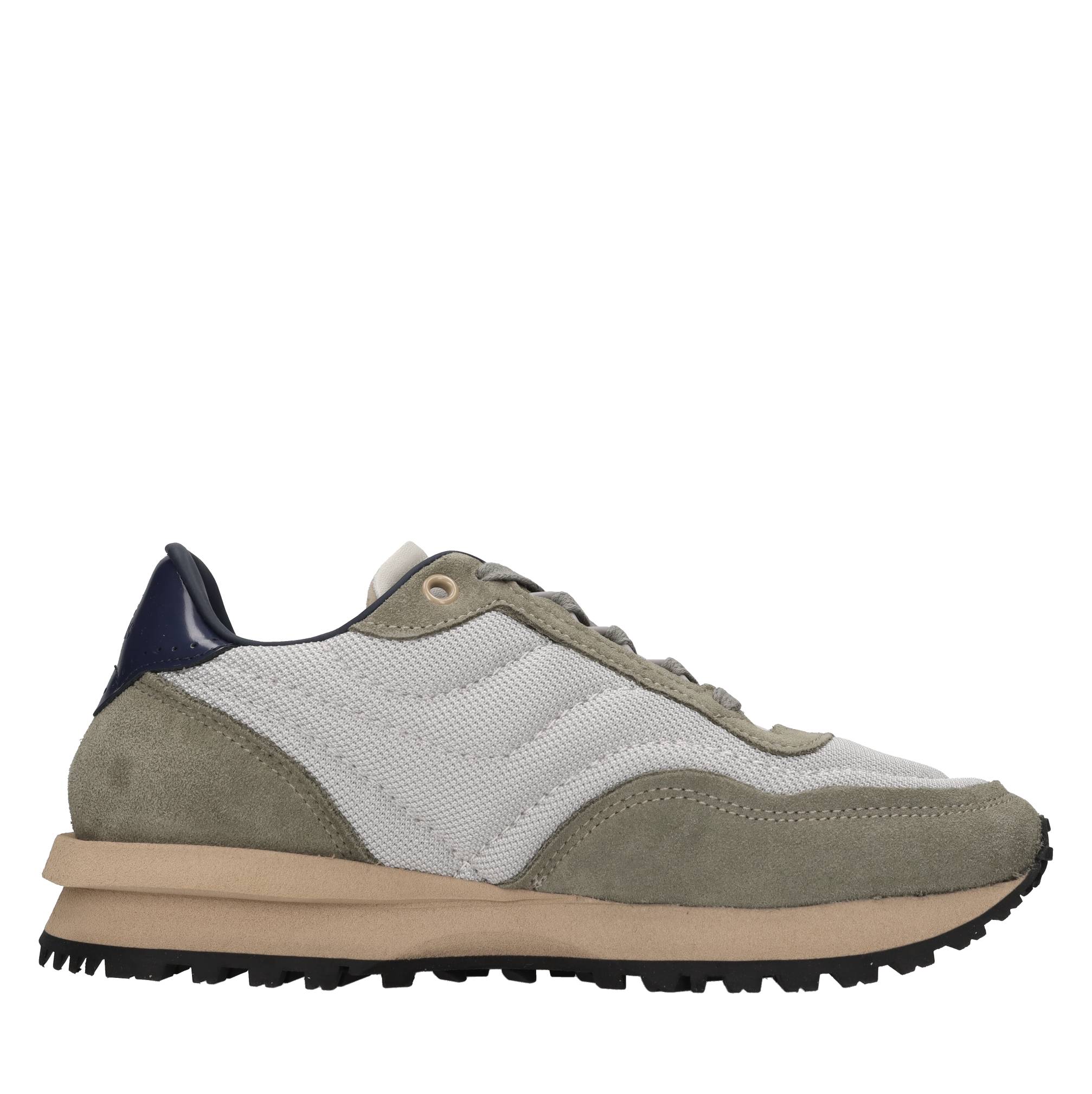 Sneakers in pelle, camoscio e tessuto 