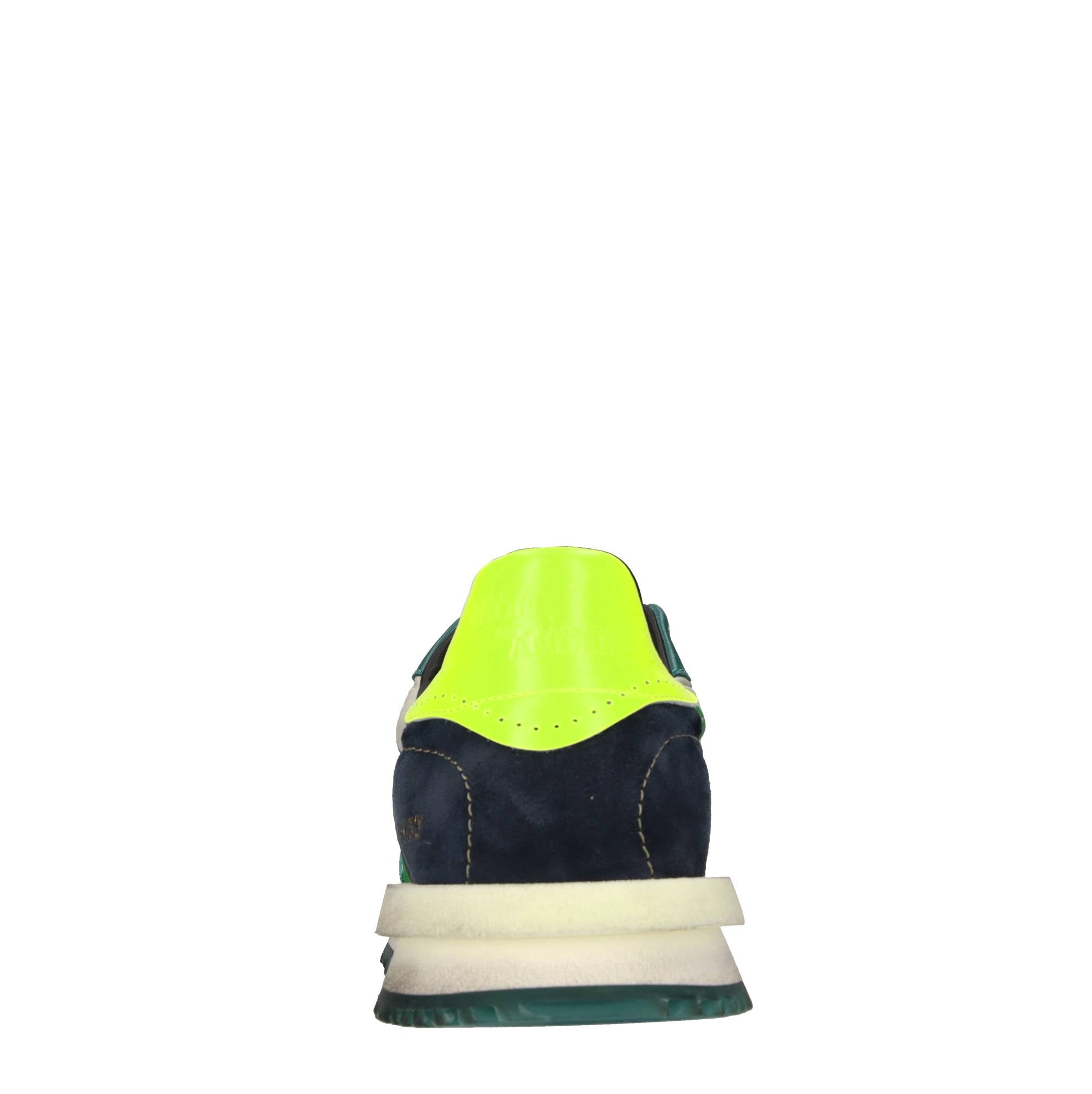Sneakers in pelle, camoscio e tessuto tecnico 