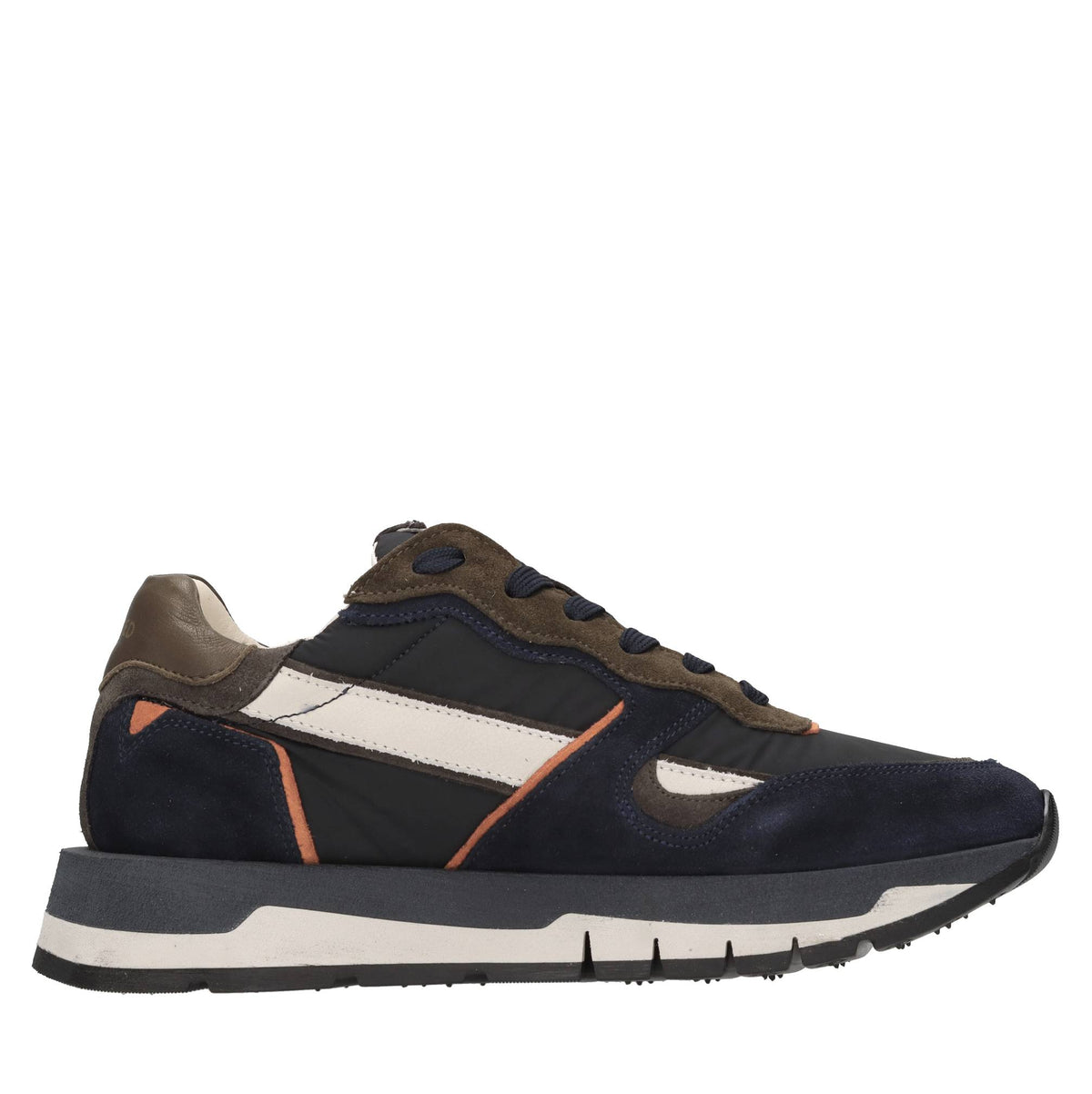 Sneakers in pelle, camoscio e tessuto 