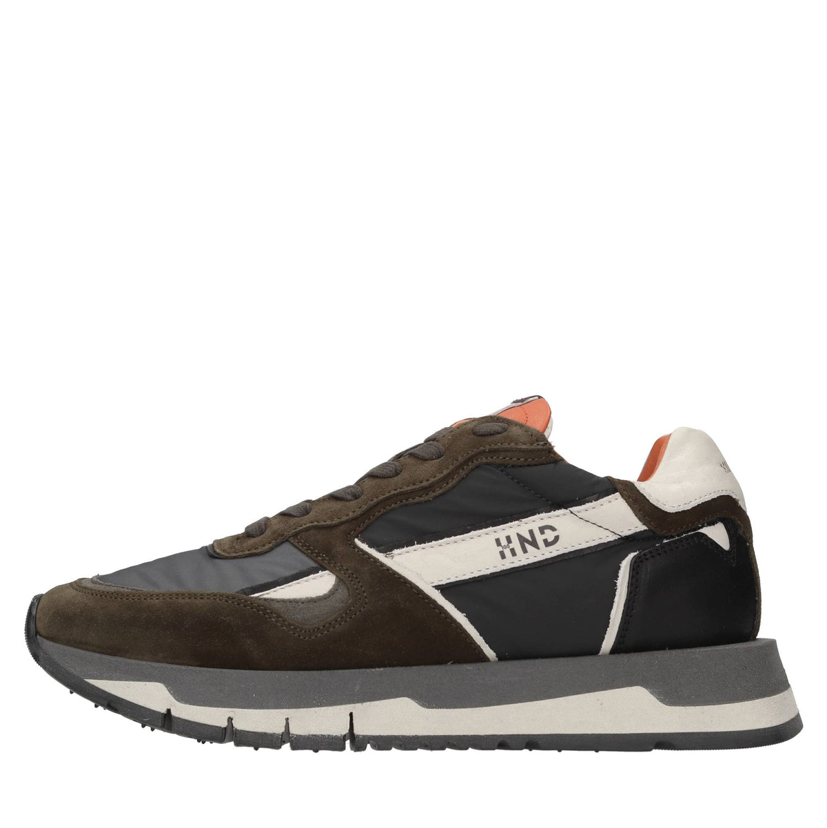 Sneakers in pelle, camoscio e tessuto 