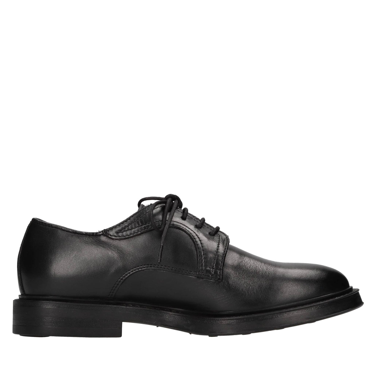 Stringate in pelle 