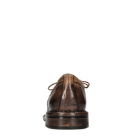 Stringate in pelle 