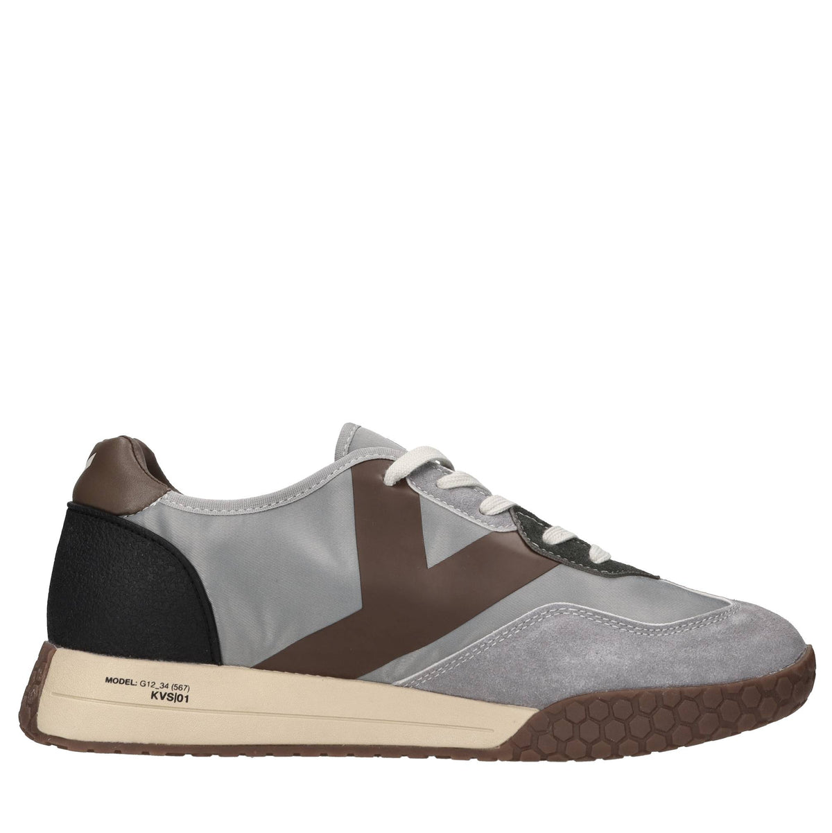 Sneakers in camoscio, tessuto e altre materie 