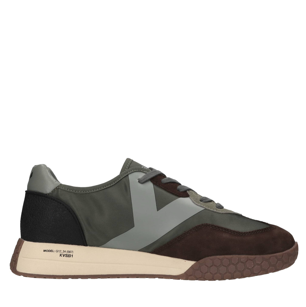 Sneakers in camoscio, tessuto e altre materie 