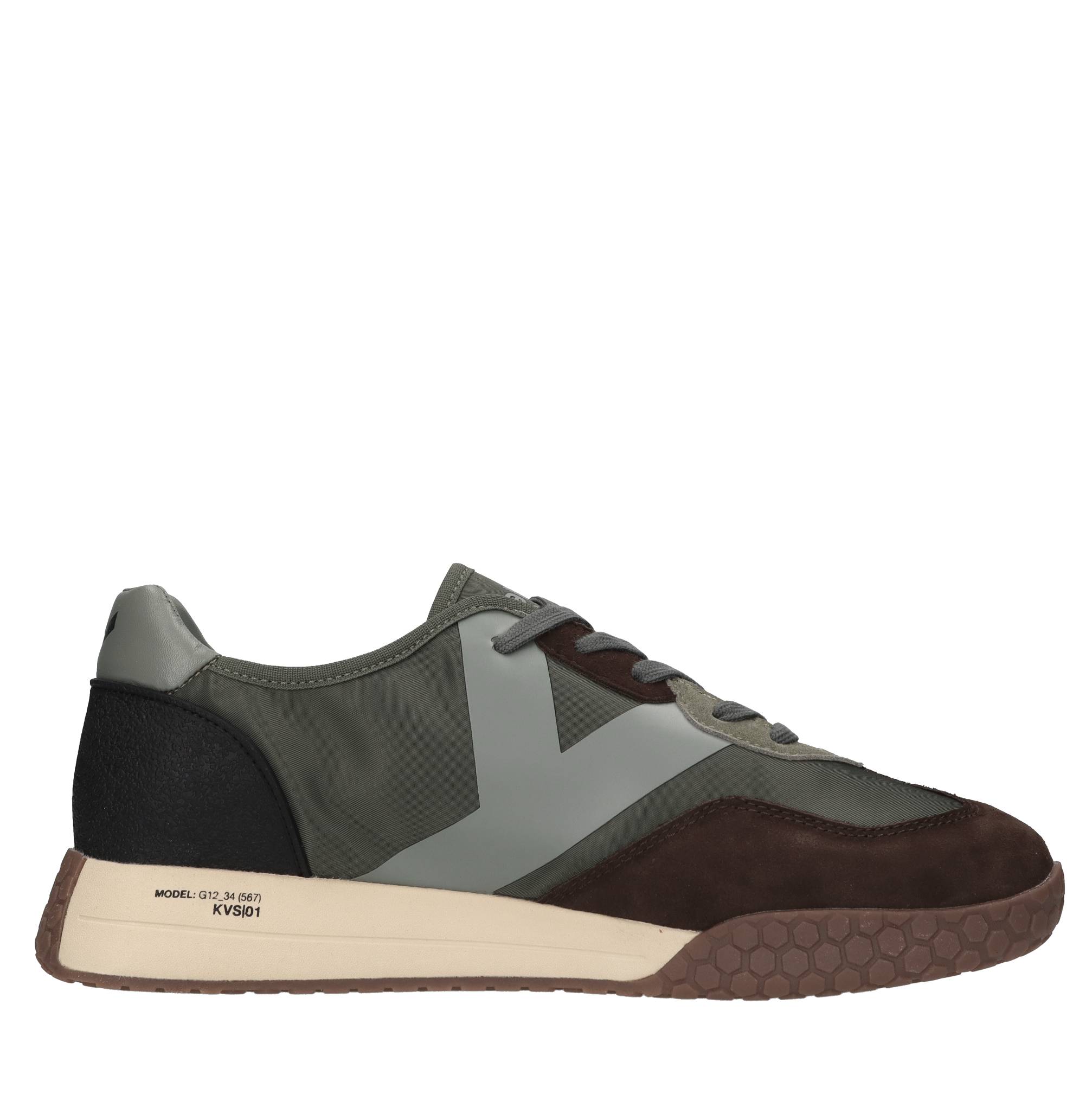 Sneakers in camoscio, tessuto e altre materie 