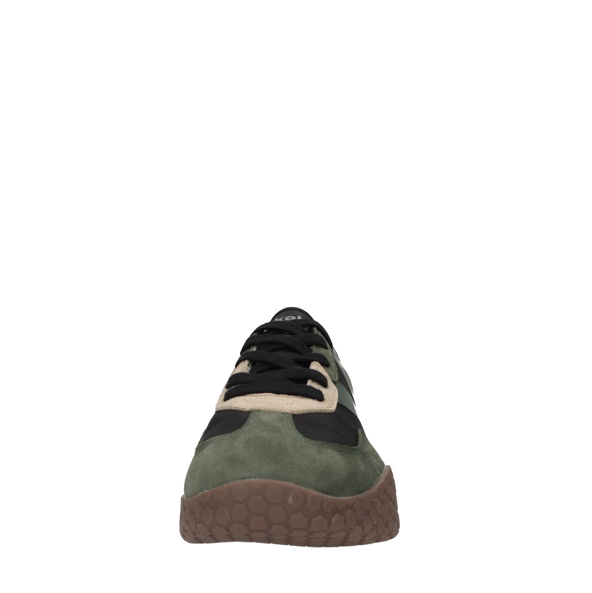 Sneakers in camoscio, tessuto e altre materie 