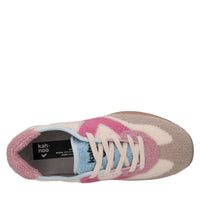 Sneakers in tessuto e altre materie 