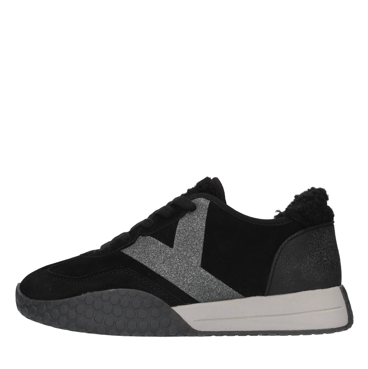 Sneakers in camoscio, tessuto e altre materie 