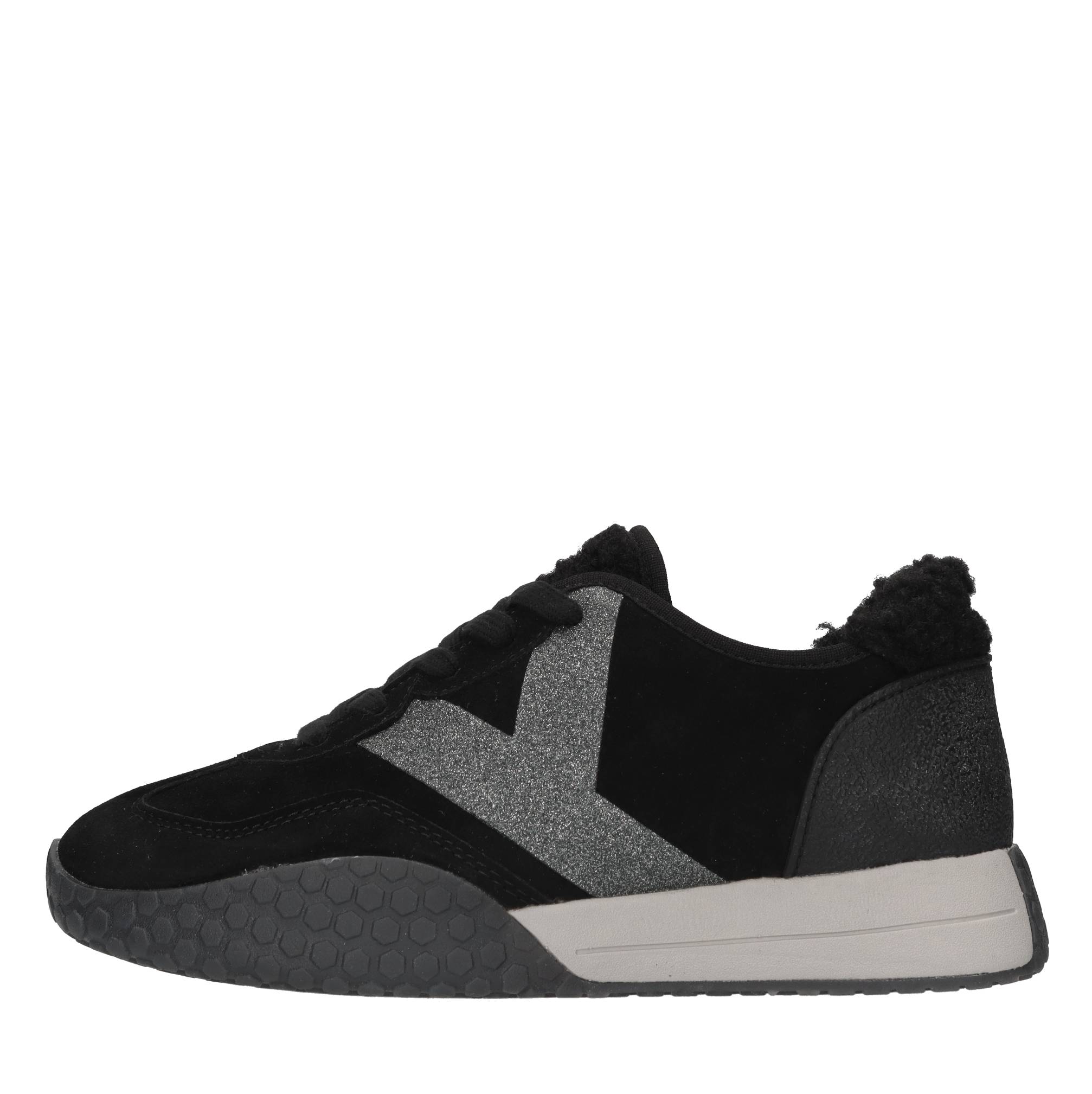 Sneakers in camoscio, tessuto e altre materie 