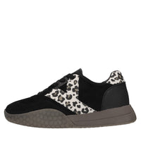 Sneakers in camoscio e altre materie 