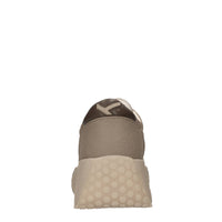 Sneakers in camoscio, tessuto e altre materie 