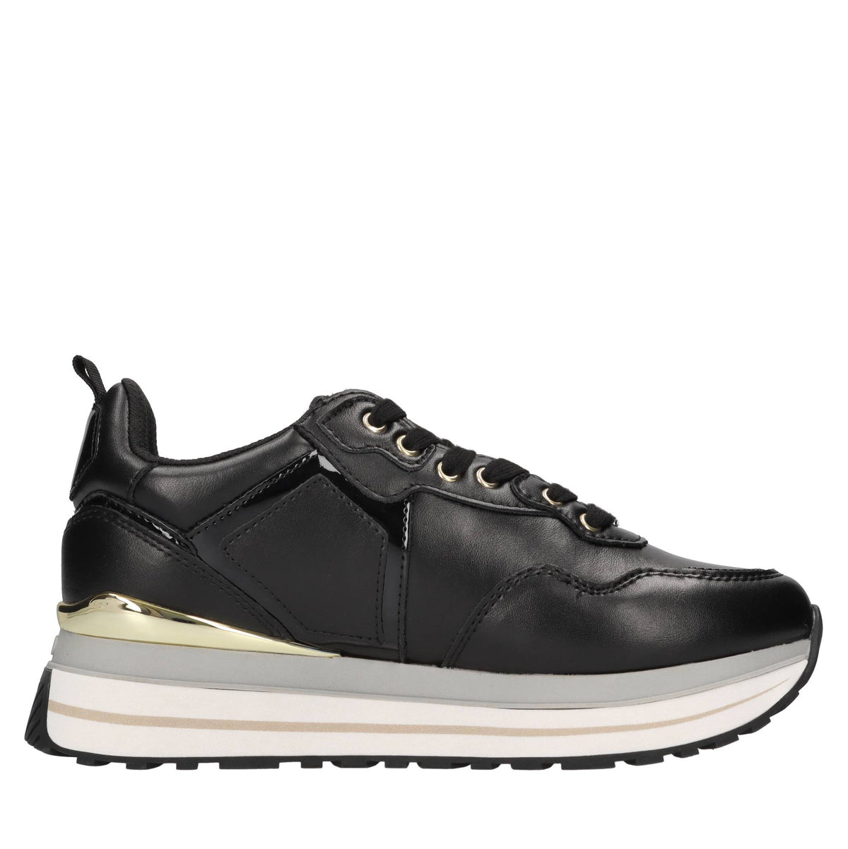 Sneakers in pelle e altre materie 