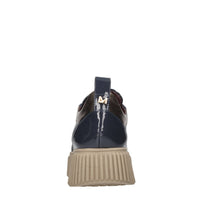 Sneakers in vernice 