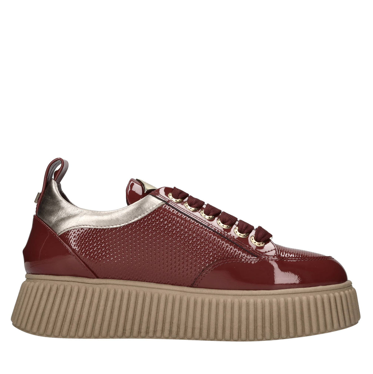 Sneakers in vernice 
