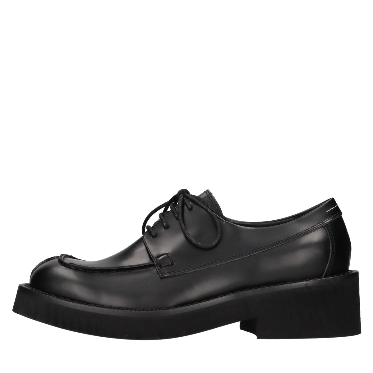 Stringate in pelle 