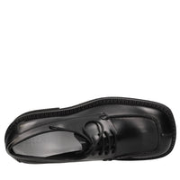Stringate in pelle 