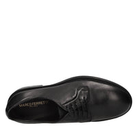 Stringate in pelle 