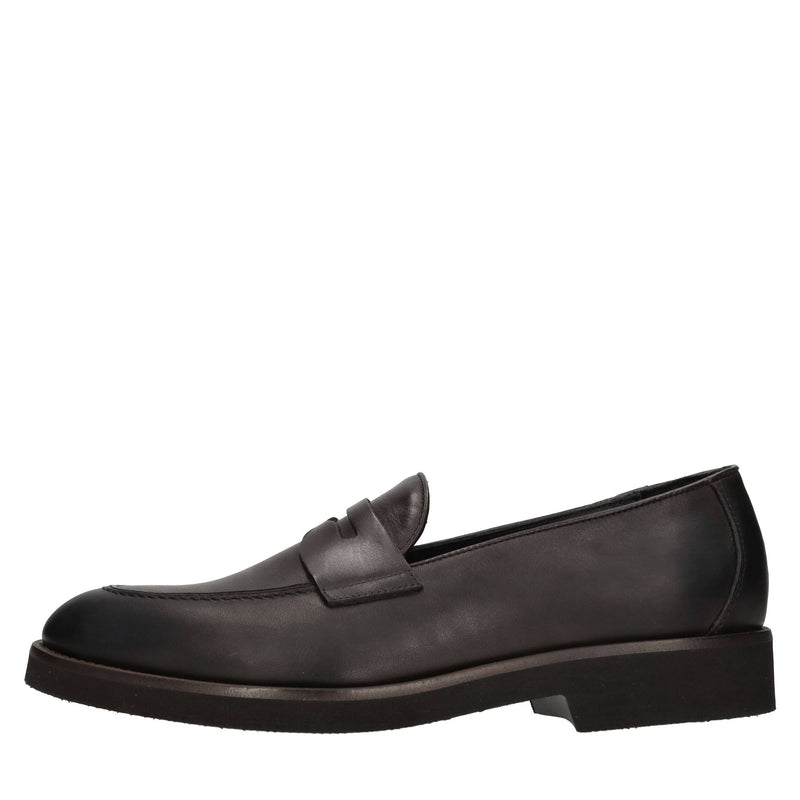 Mocassini in pelle 