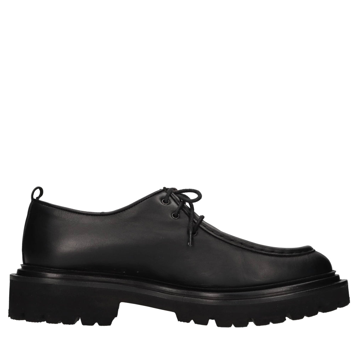 Stringate in pelle 