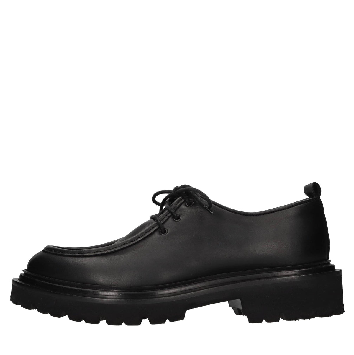 Stringate in pelle 
