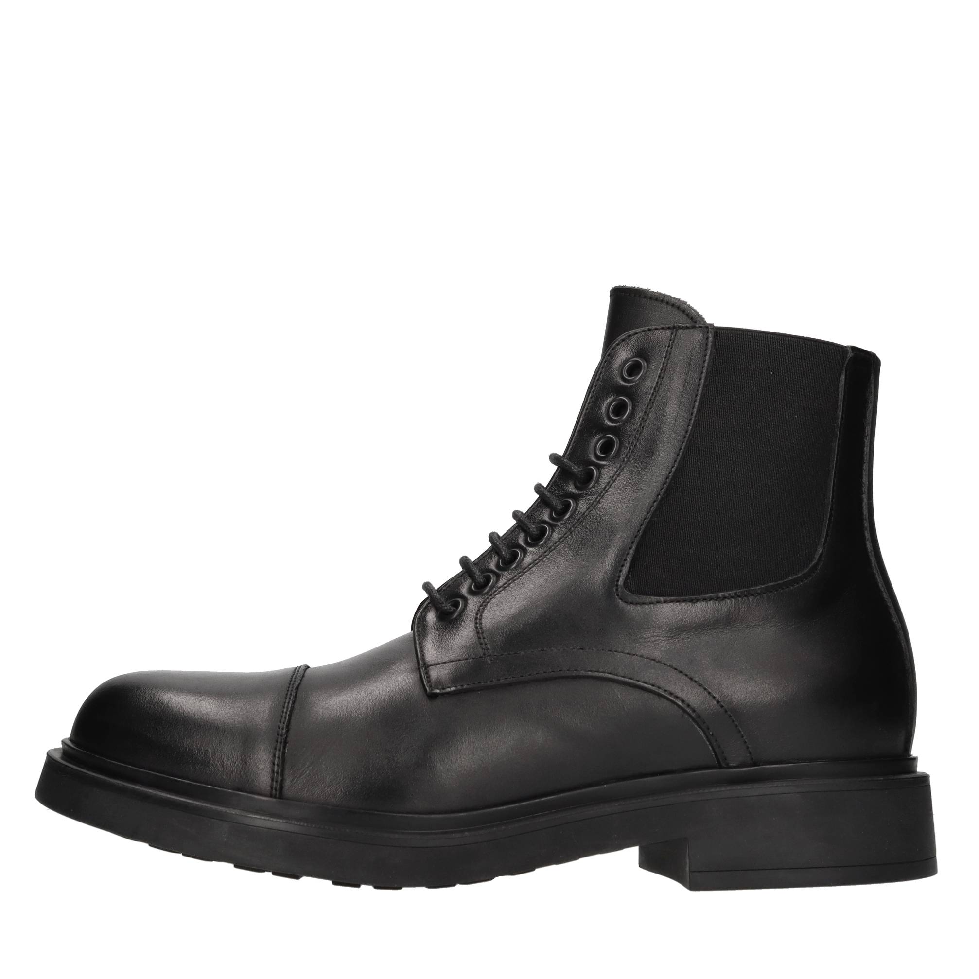 Stivaletti beatles in pelle 
