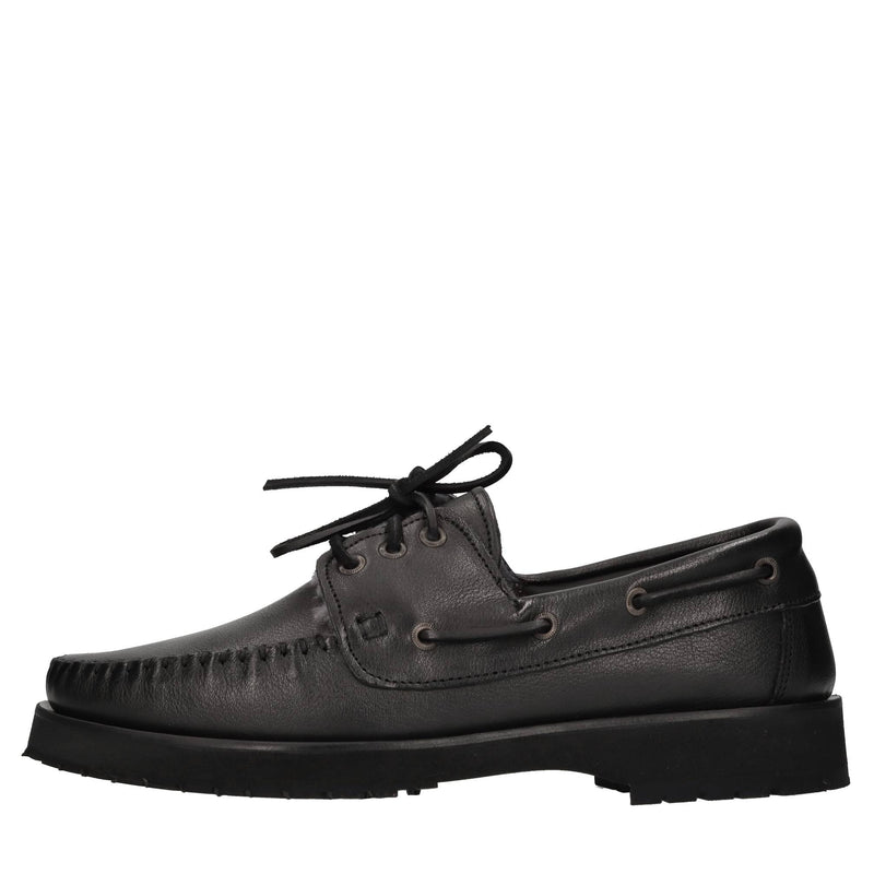 Stringate in pelle 